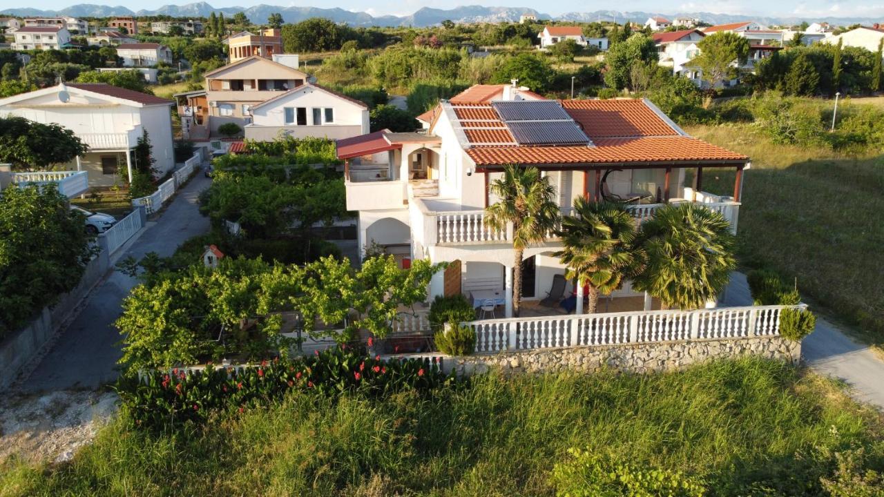Villa Sabina - Apartments Kroatien Ražanac Dış mekan fotoğraf