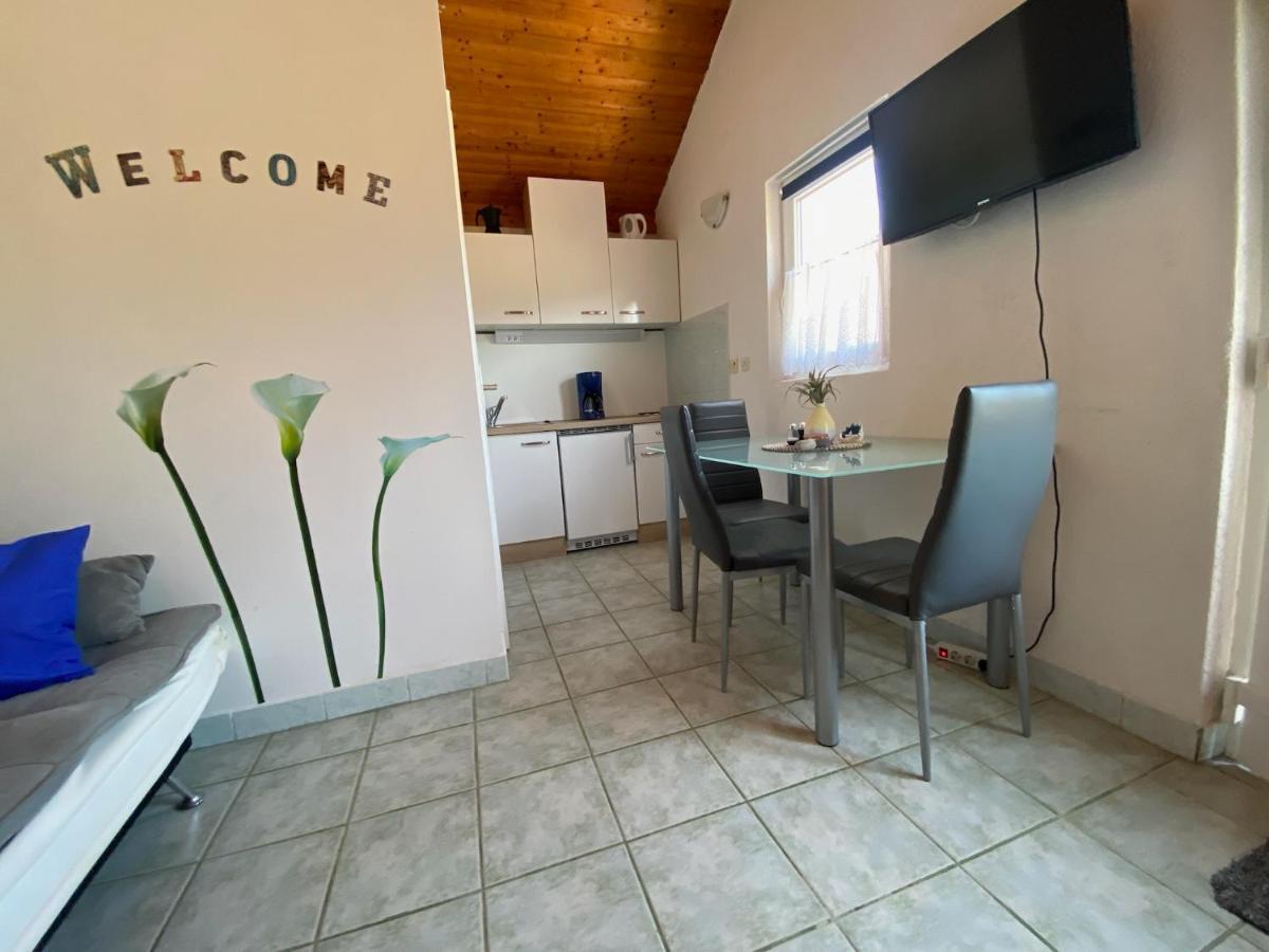 Villa Sabina - Apartments Kroatien Ražanac Dış mekan fotoğraf